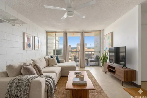 906 Lehua Avenue #B403, Pearl City, HI 96782