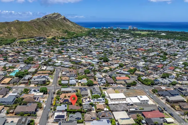 618 11th Avenue #A, Honolulu, HI 96816