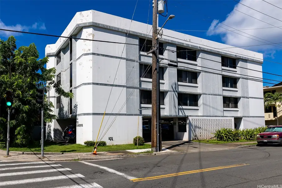 922 Mccully Street, Honolulu, HI 96826 - #3