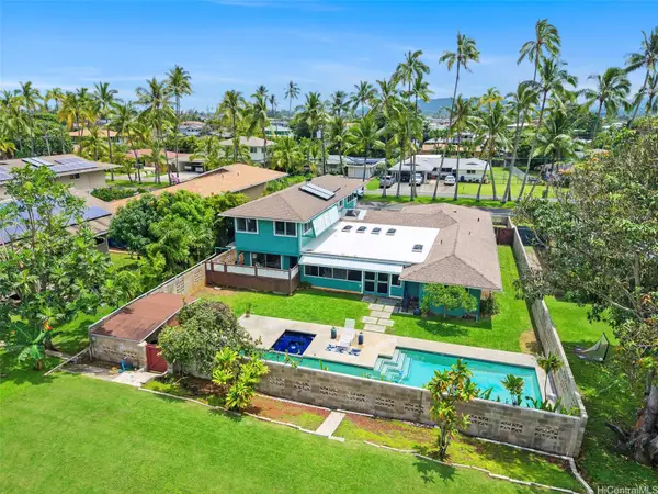 821 Kainui Drive, Kailua, HI 96734