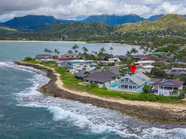 586 Kaimalino Street, Kailua, HI 96734