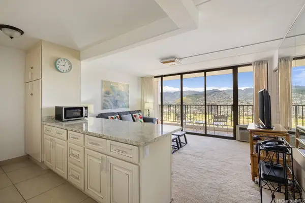 201 Ohua Avenue #T2-3011, Honolulu, HI 96815