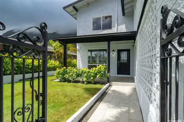 47-544 Hakuhale Street, Kaneohe, HI 96744