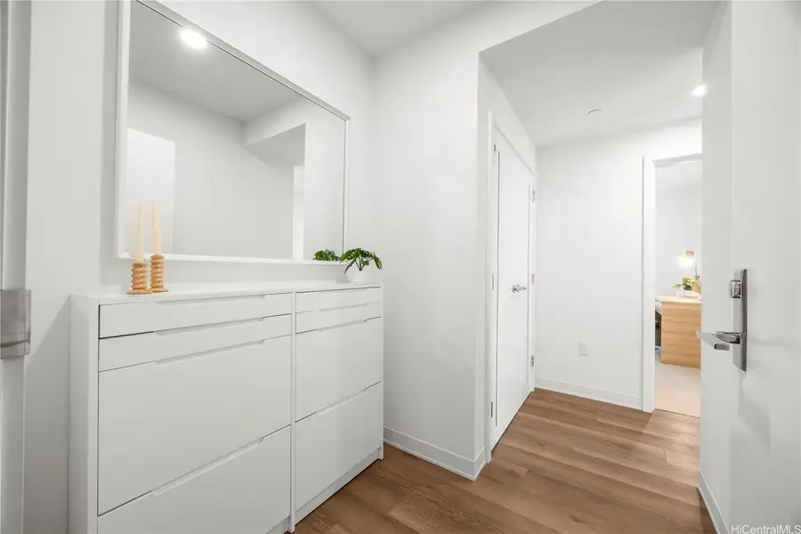 987 Queen Street #1415, Honolulu, HI 96814 - #3