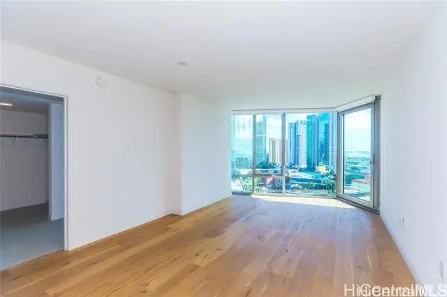 1001 Queen Street #1604, Honolulu, HI 96814 - #3