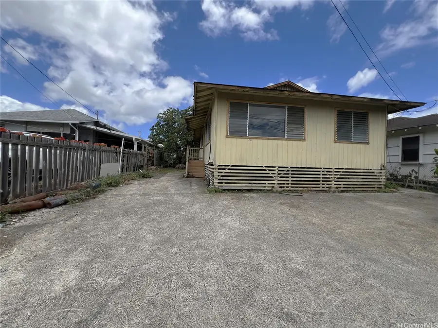 1319 Arsenal Road, Honolulu, HI 96819 - #2