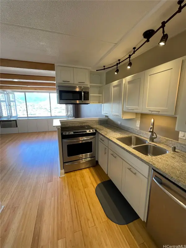 2333 Kapiolani Boulevard #3106, Honolulu, HI 96826