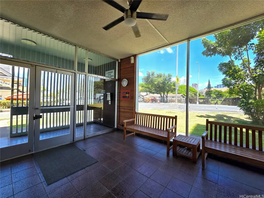 1122 Elm Street #707, Honolulu, HI 96814 - #3