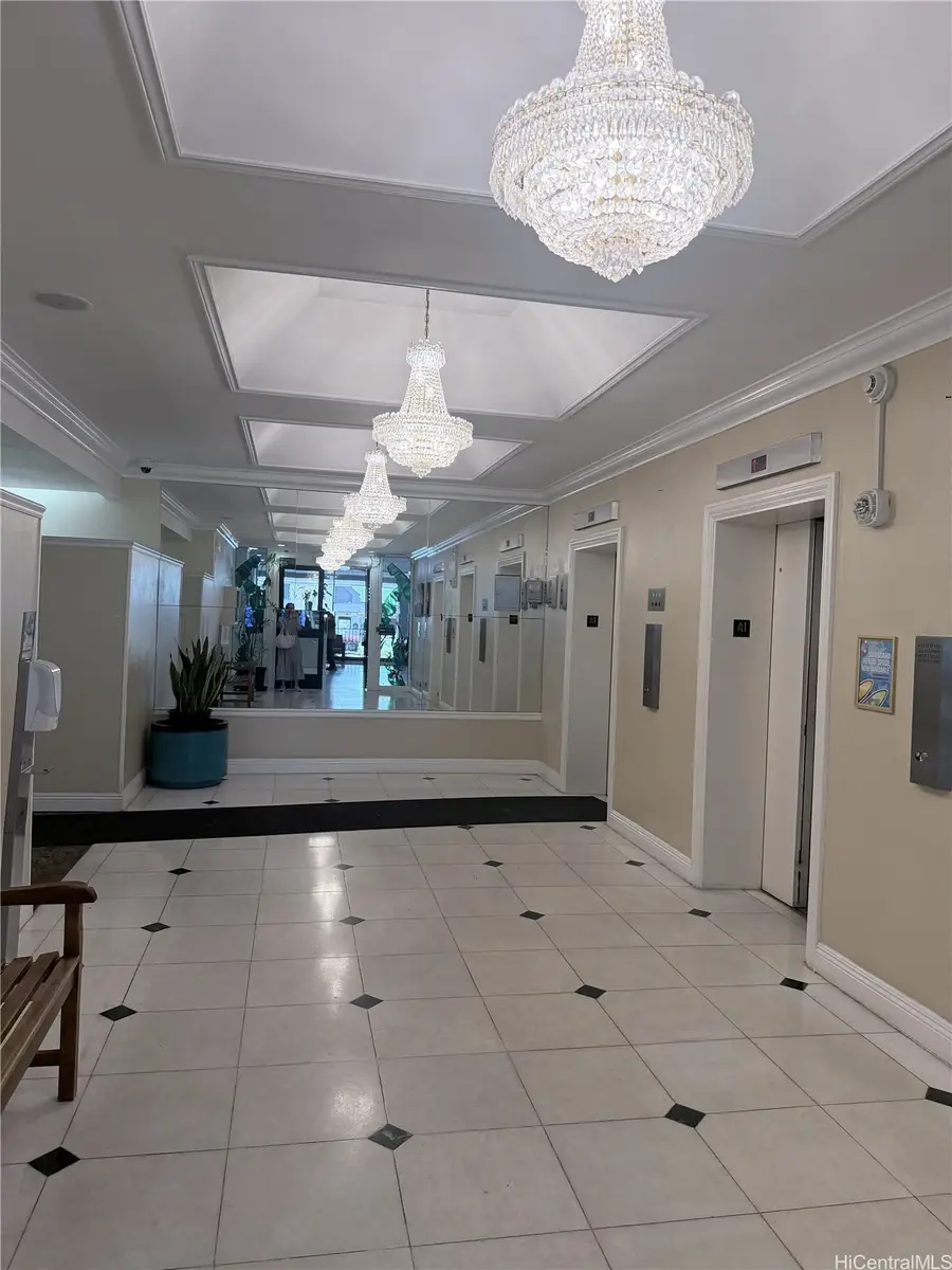 2240 Kuhio Avenue #1006, Honolulu, HI 96815 - #2
