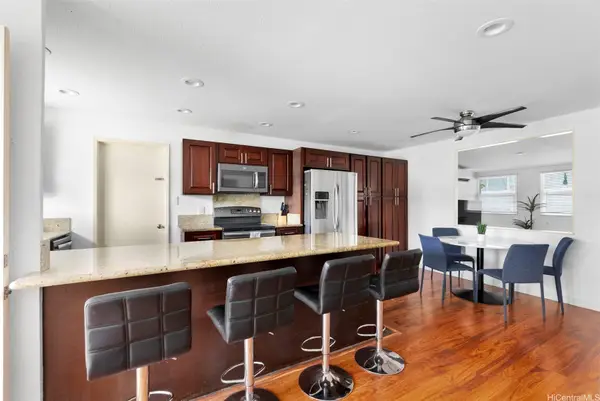 433 Kaimake Loop #A, Kailua, HI 96734