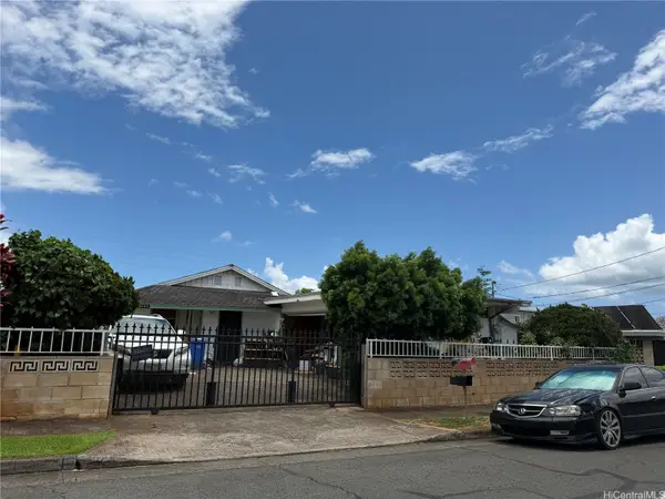 1441 Kuloko Street, Pearl City, HI 96782