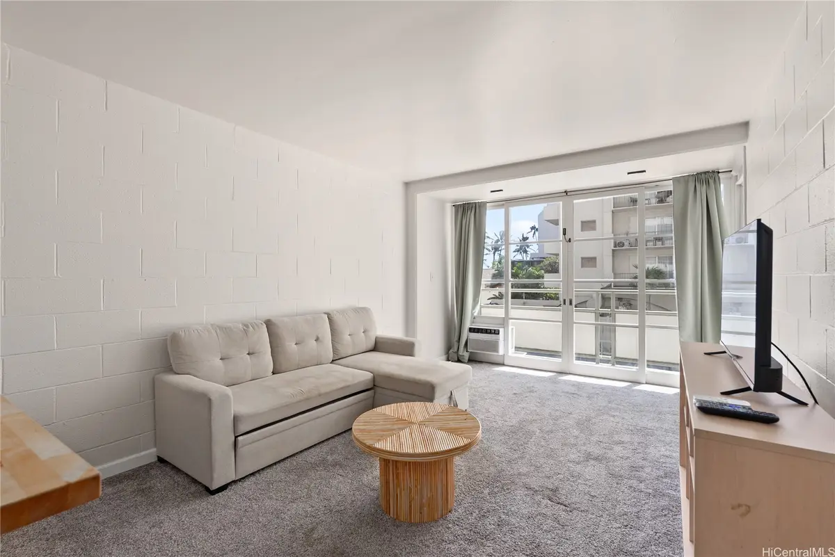 445 Kaiolu Street #212, Honolulu, HI 96815 - #1