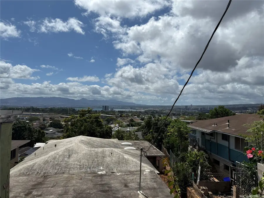 1358 Wanaka Street, Honolulu, HI 96818 - #2