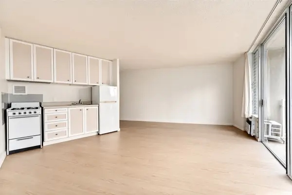 750 Amana Street #907, Honolulu, HI 96814