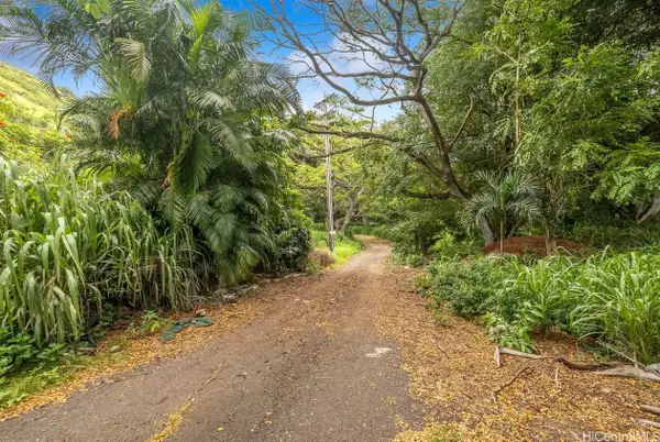 98-673 Kilinoe Street, Aiea, HI 96701