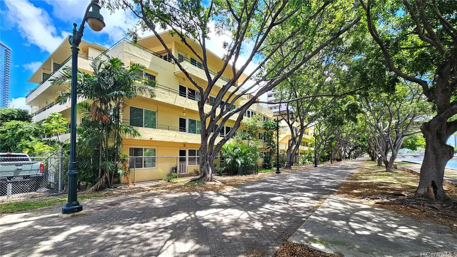 1880 Kahakai Drive #301, Honolulu, HI 96814 - #2