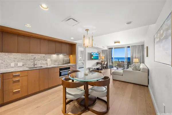 2139 Kuhio Avenue #1705, Honolulu, HI 96815