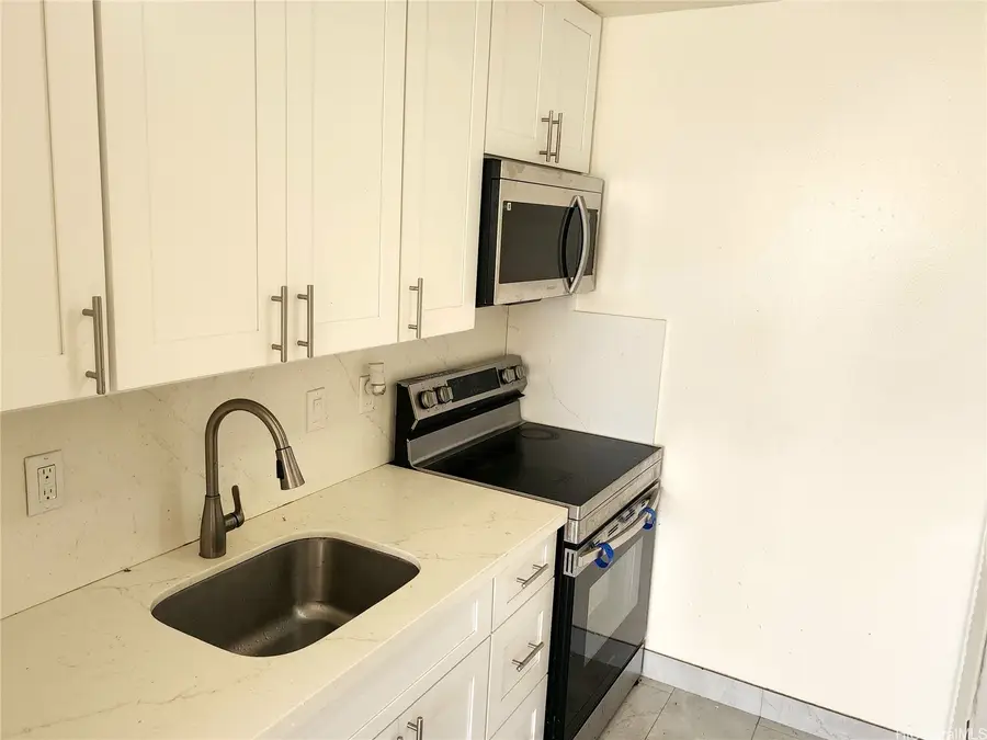 2092 Kuhio Avenue #2205, Honolulu, HI 96815 - #3