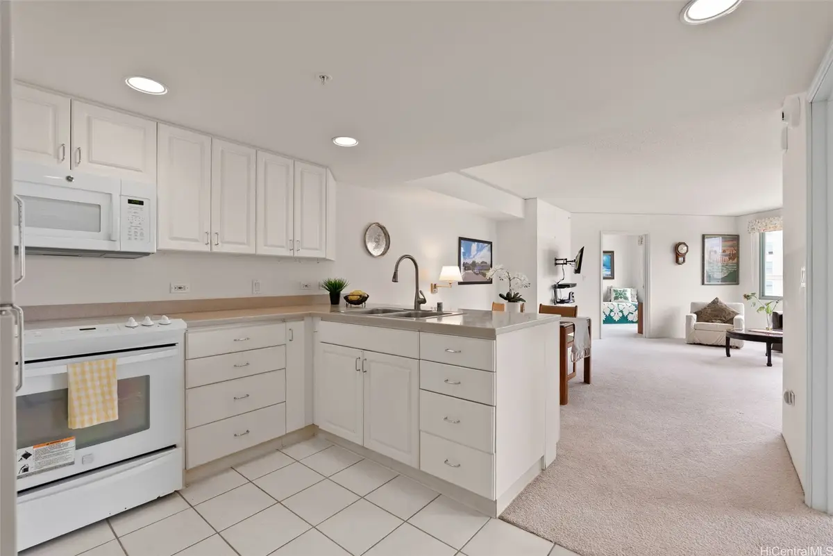 1314 Kalakaua Avenue #1211, Honolulu, HI 96826 - #1