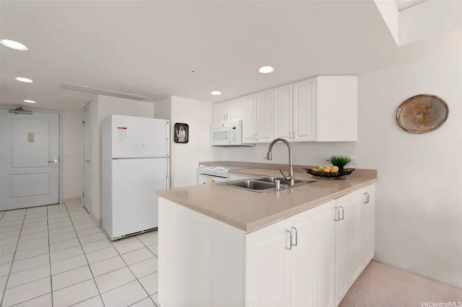 1314 Kalakaua Avenue #1211, Honolulu, HI 96826 - #2