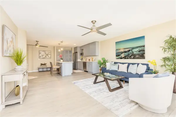 60 N Beretania Street #2401, Honolulu, HI 96817
