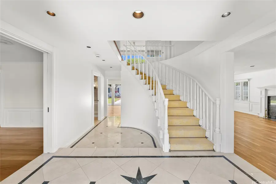 1100 Kaimoku Place, Honolulu, HI 96821 - #3