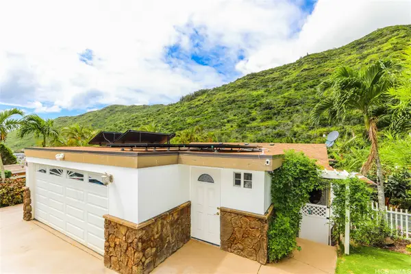 752 Kalaau Place, Honolulu, HI 96821