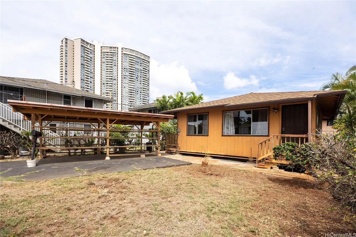 620 Hausten Street, Honolulu, HI 96826 - #1