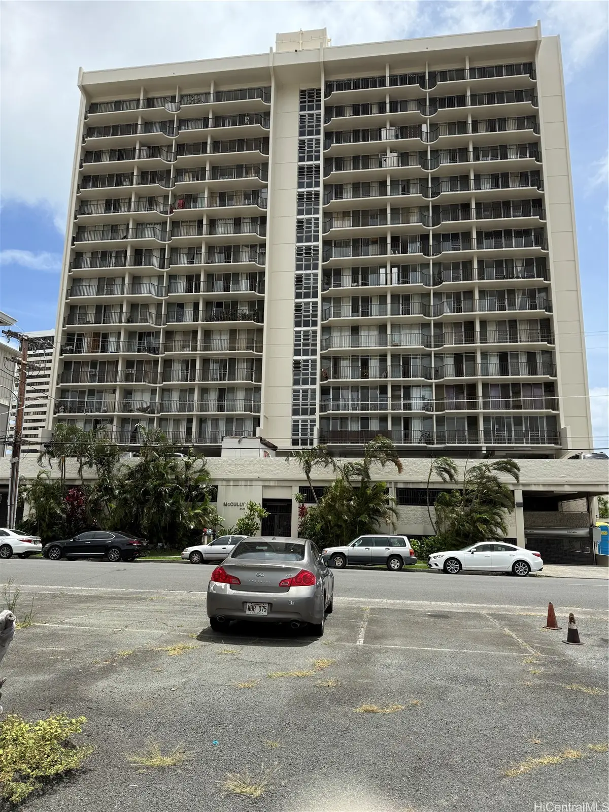 2121 Algaroba Street #504, Honolulu, HI 96826 - #1
