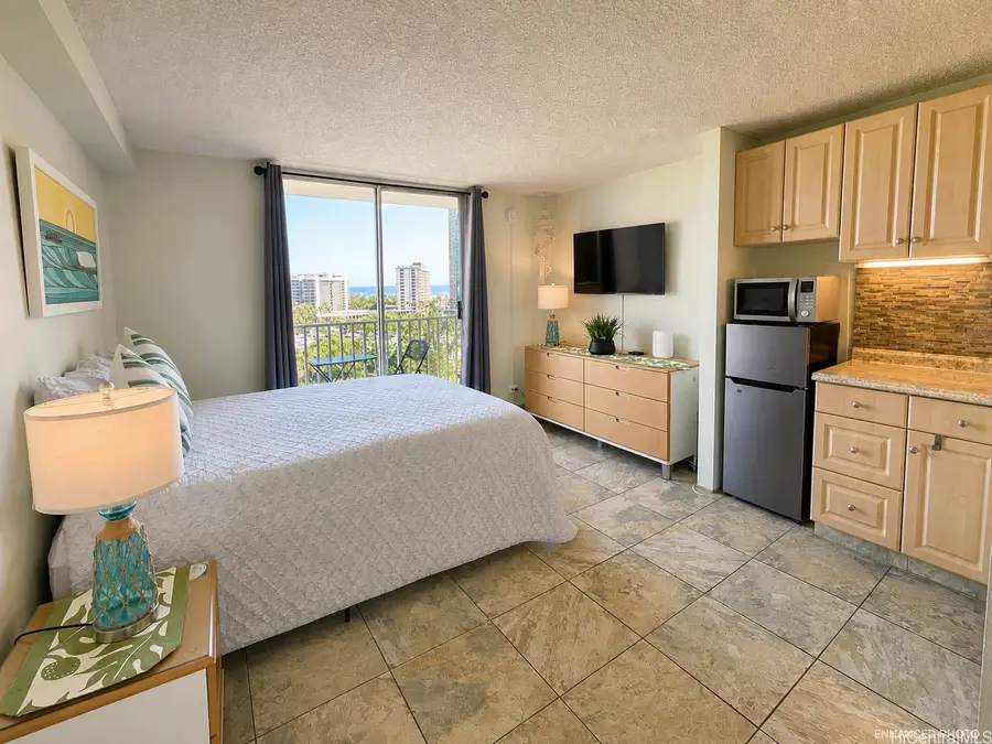 1920 Ala Moana Boulevard #1103, Honolulu, HI 96815 - #3
