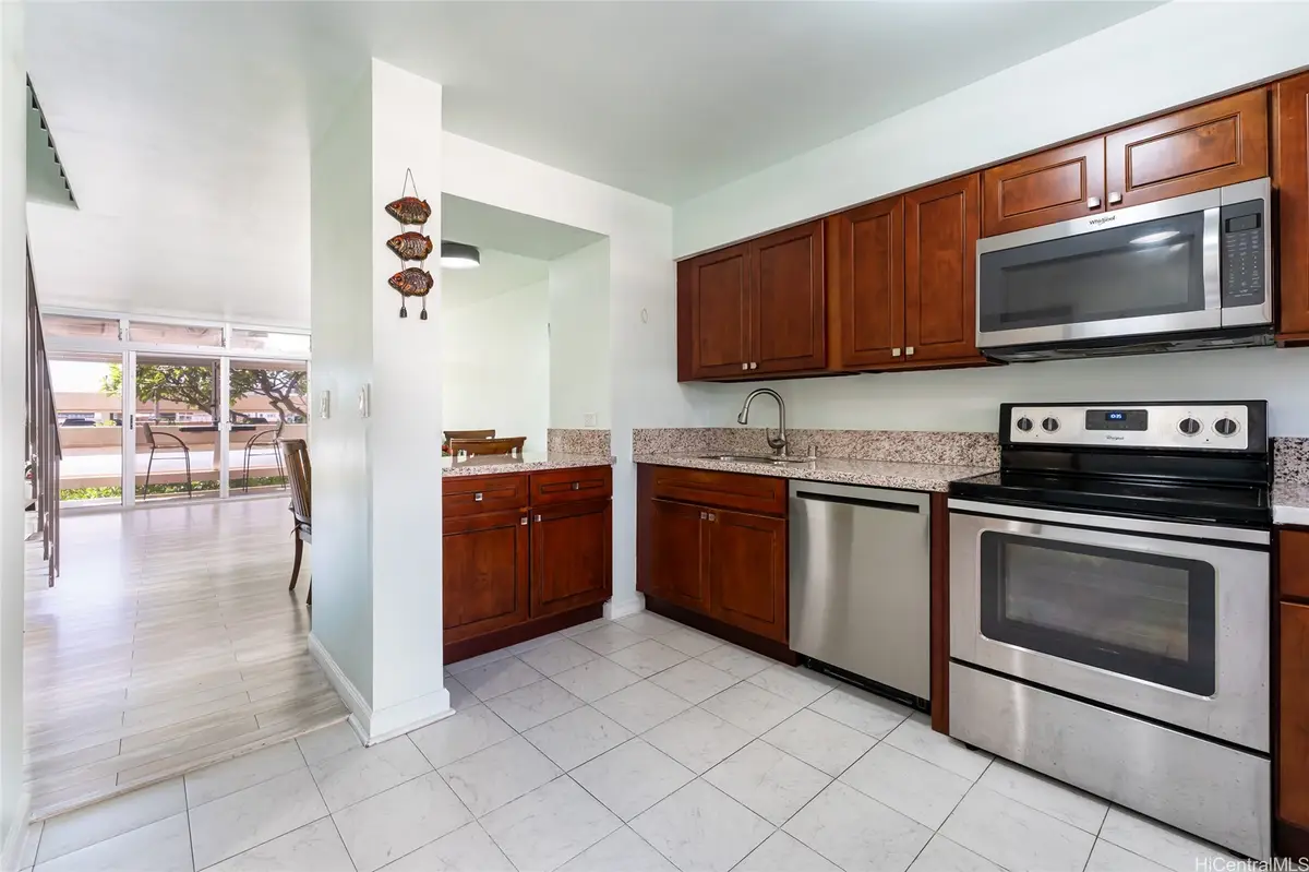 500 University Avenue #320, Honolulu, HI 96826 - #1