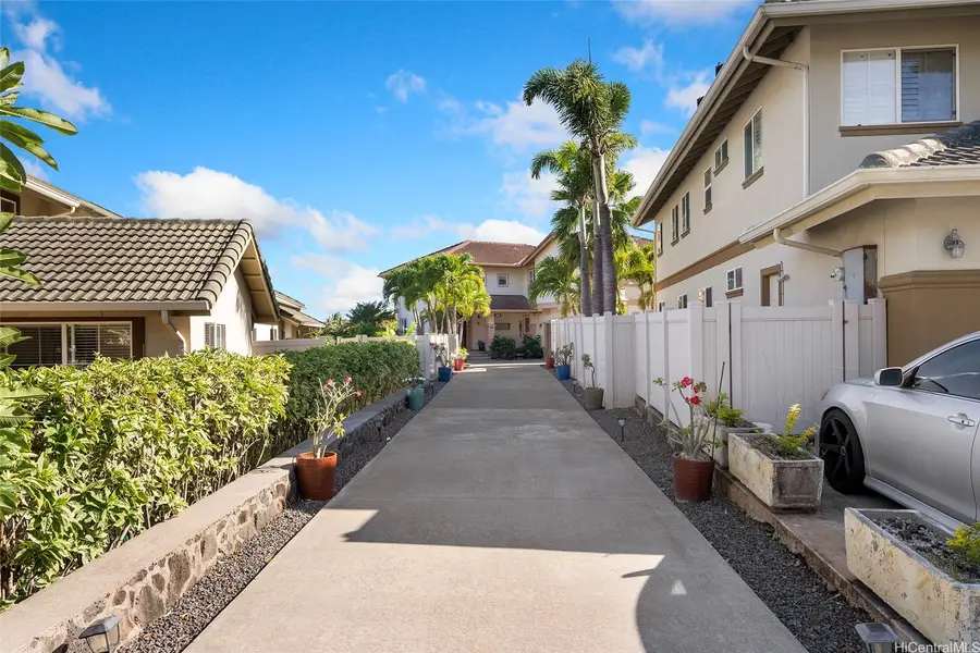 1004 Kaolo Street, Honolulu, HI 96825 - #3
