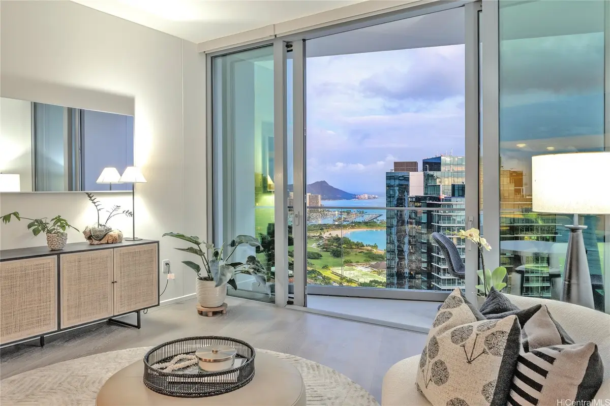 1000 Auahi Street #PH 4002, Honolulu, HI 96814 - #1