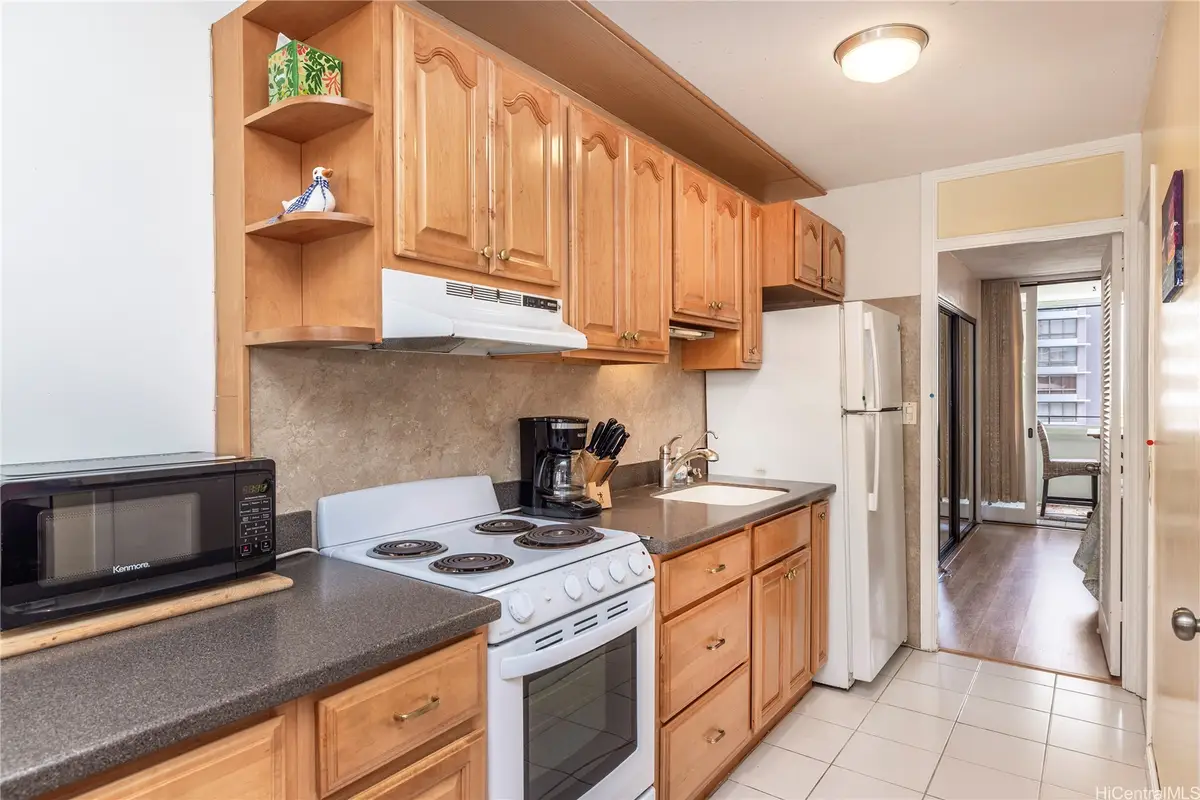 425 Ena Road #1104A, Honolulu, HI 96815 - #1