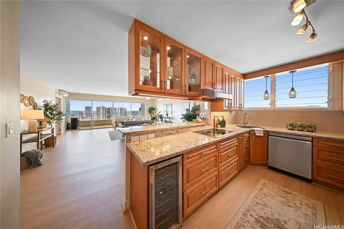 927 Prospect Street #1601, Honolulu, HI 96822 - #1