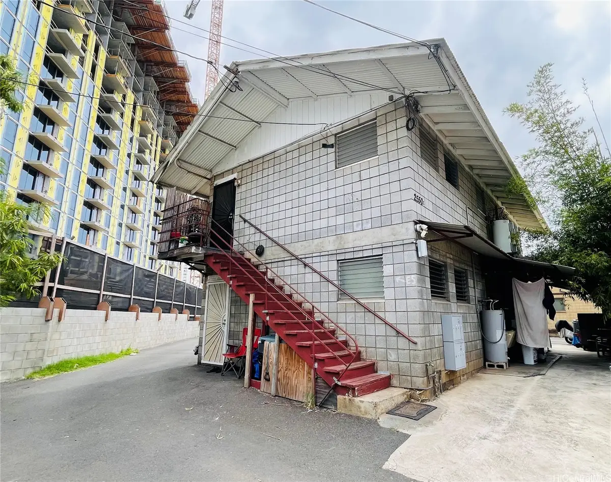 2550 Date Street, Honolulu, HI 96826 - #1