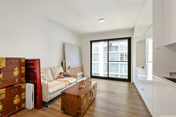 987 Queen Street #617, Honolulu, HI 96814