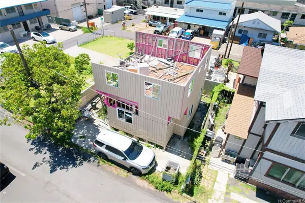 905 Akau Lane, Honolulu, HI 96817
