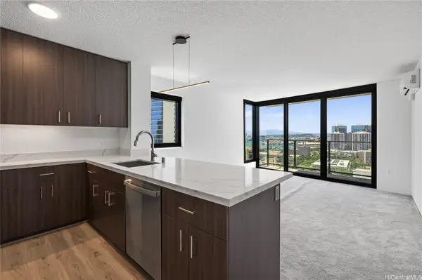 615 Keawe Street #2806, Honolulu, HI 96813