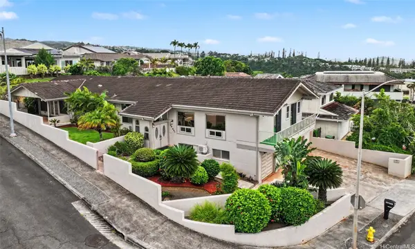 98-681 Papalealii Street, Aiea, HI 96701