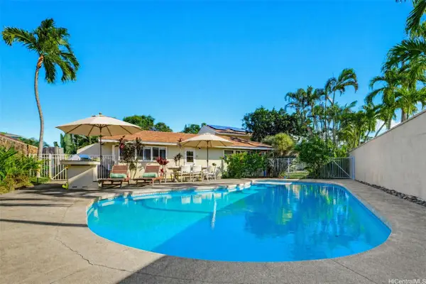 676 Mokapu Road, Kailua, HI 96734