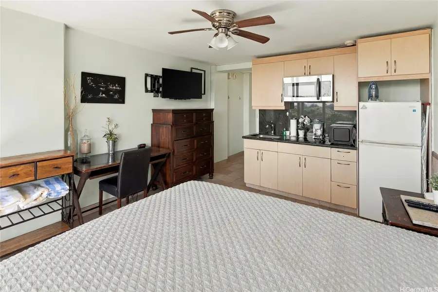 134 Kapahulu Avenue #709, Honolulu, HI 96815 - #3