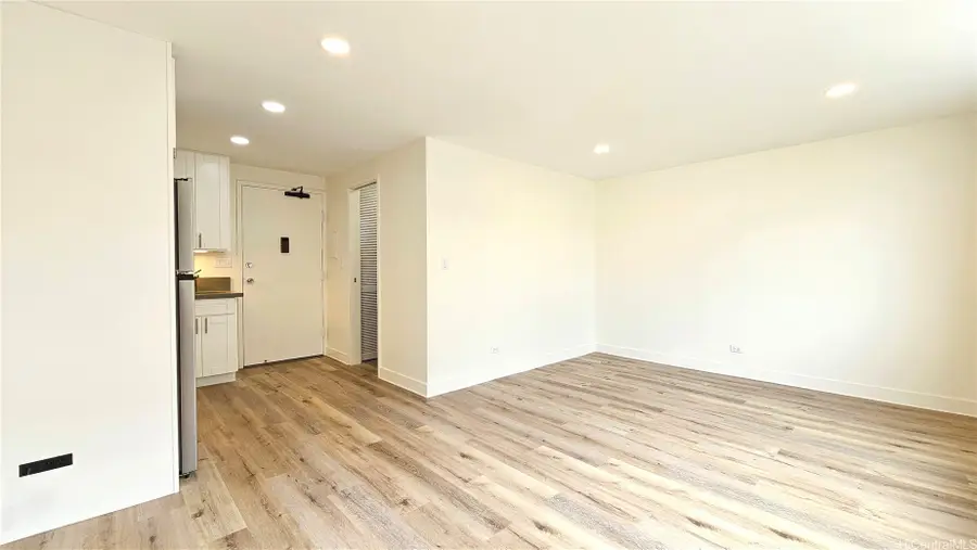 1560 Kanunu Street #1414, Honolulu, HI 96814 - #3