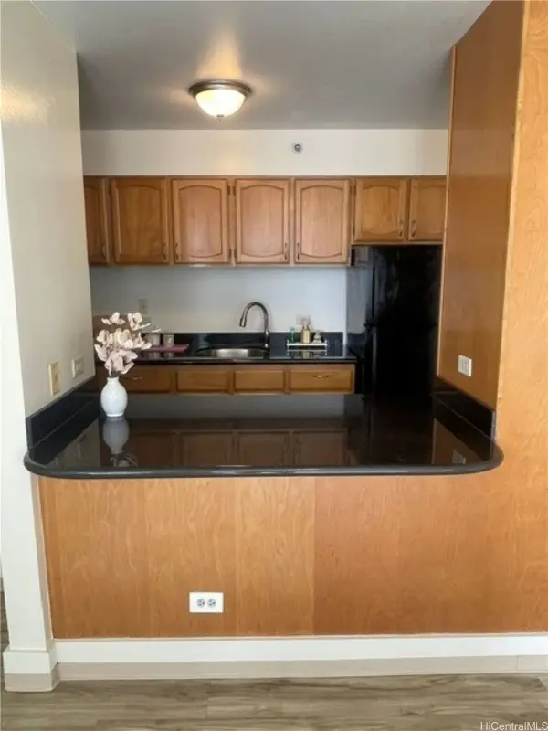 2522 Date Street #1105, Honolulu, HI 96826