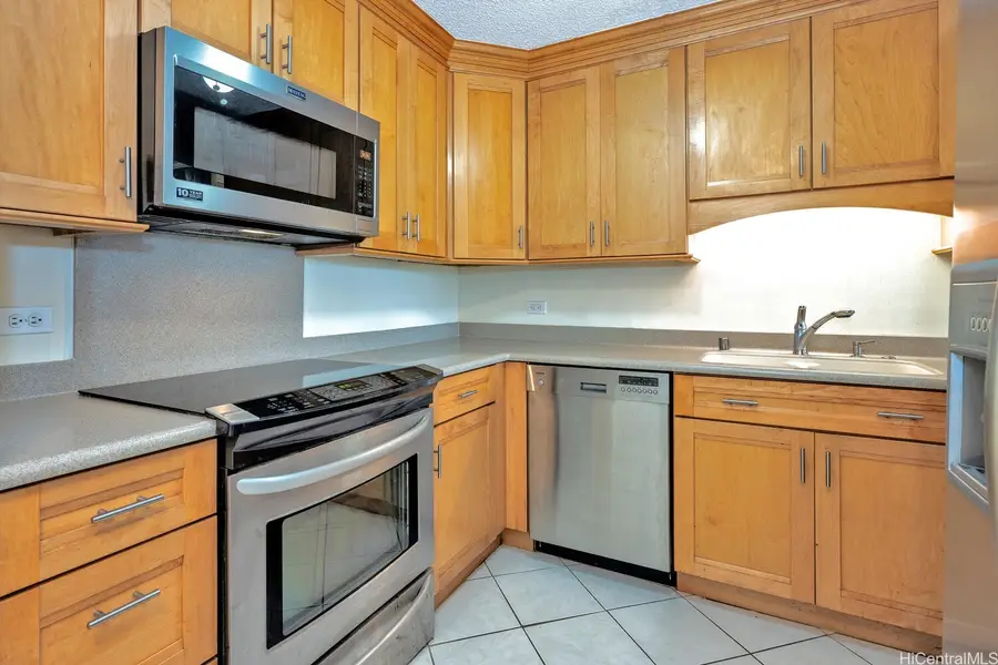 2575 Kuhio Avenue #1202, Honolulu, HI 96815 - #3