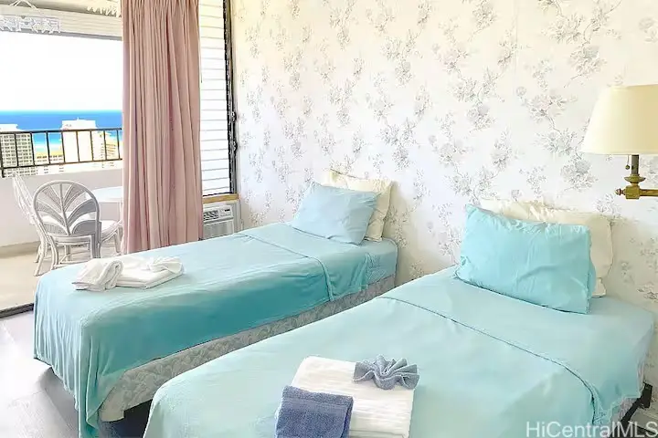 2240 Kuhio Avenue #3204, Honolulu, HI 96815 - #3