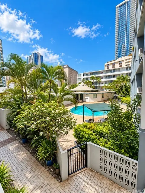 1550 Rycroft Street #212, Honolulu, HI 96814