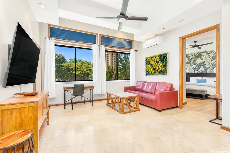 2045 Kalakaua Avenue #M300, Honolulu, HI 96815 - #2
