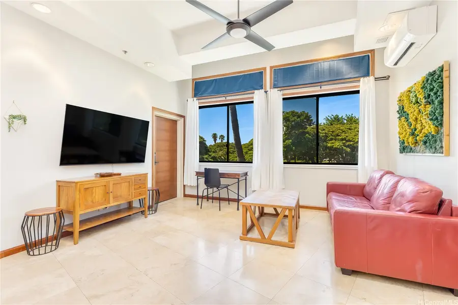 2045 Kalakaua Avenue #M300, Honolulu, HI 96815 - #3