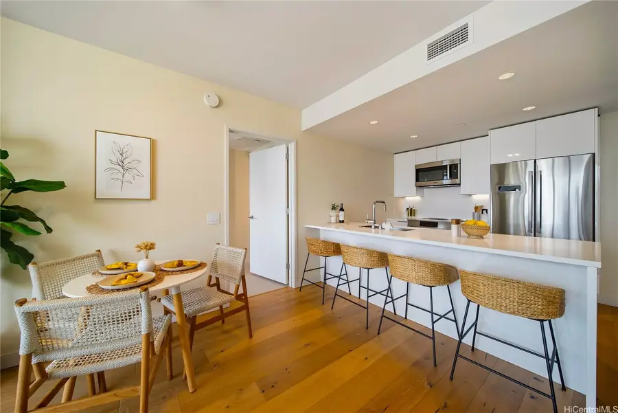 1001 Queen Street #3206, Honolulu, HI 96814 - #3